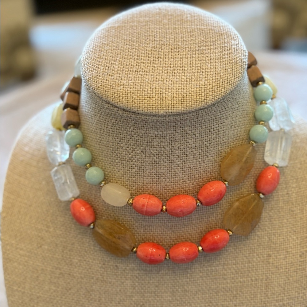 Chunky Multicolor Beaded Necklace With Gold Separation Beads